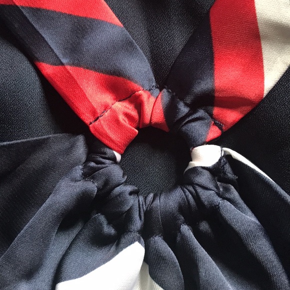 CHAPS petite navy USA multi colored lined tie up halter top. Brand New Size PXL. - Picture 6 of 9